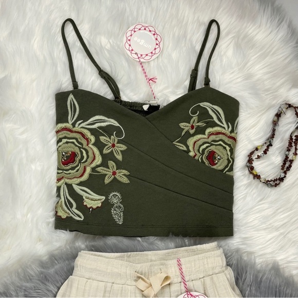 BNWT Umgee bodice shirt in khaki green with removable straps - Picture 2 of 10